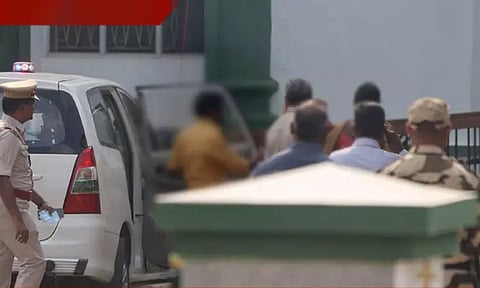 கோகுல்ராஜ் கொலை வழக்கு - சுவாதி மதுரை ஐகோர்ட்டில் ஆஜர்