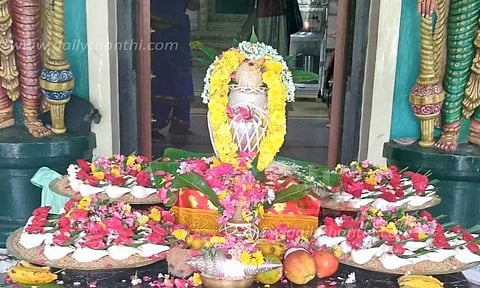 கஞ்சமலை ஈஸ்வரருக்கு 108 சங்காபிஷேகம்