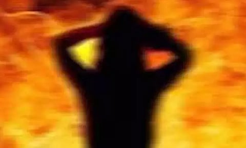 சேலையில் தீப்பிடித்து மூதாட்டி பலி