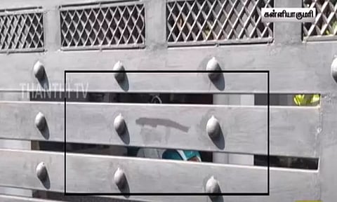 யாசகம் கேட்பதுபோல் வந்து வீடுகளில் மர்ம குறியீடு.. வடமாநில பெண்ணை போலீசில் ஒப்படைத்த மக்கள்