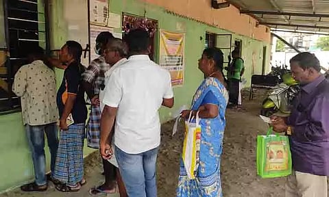 மாவட்டத்தில் இதுவரை மின் இணைப்புடன் ஆதாரை 13 ஆயிரத்து 535 பேர் இணைத்துள்ளனர்