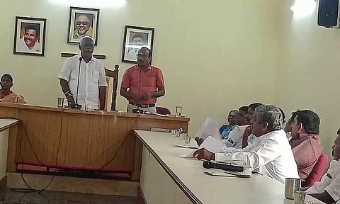 லால்குடியில் நாய்கள் தொல்லை நடவடிக்கை எடுக்க நகராட்சி கூட்டத்தில் வலியுறுத்தல்