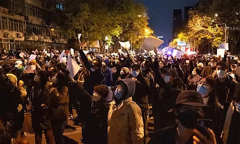 கொரோனா கட்டுப்பாடுகள்: சீனாவில் மீண்டும் வெடித்தது போராட்டம்