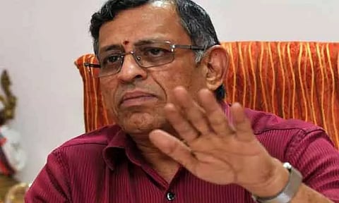 "காசி தமிழ் சங்கமத்தில் அரசியல் இல்லை, ஆன்மிகம் இருக்கிறது" - ஆடிட்டர் குருமூர்த்தி