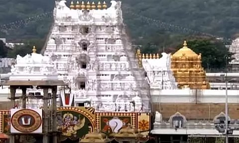 திருப்பதி ஏழுமலையான் கோவில் ஆனந்த நிலையம் கோபுரத்திற்கு தங்க முலாம் பூச தேவஸ்தானம் முடிவு