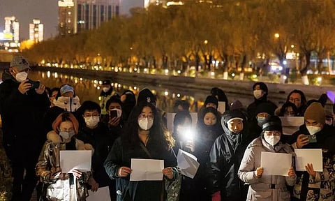 சீனாவில் மக்கள் போராட்டம் எதிரொலி... ஊரடங்கை தளர்த்தியது அரசு