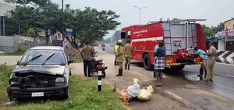 ஓடும் காரில் திடீர் தீ