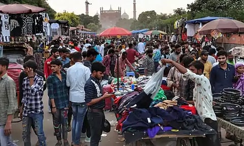 நவம்பர் மாதத்தில் இந்தியாவில் வேலையின்மை விகிதம் 8 சதவீதமாக உயர்வு