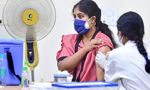 இந்தியாவில் கடந்த 24 மணி நேரத்தில் 275- பேருக்கு கொரோனா