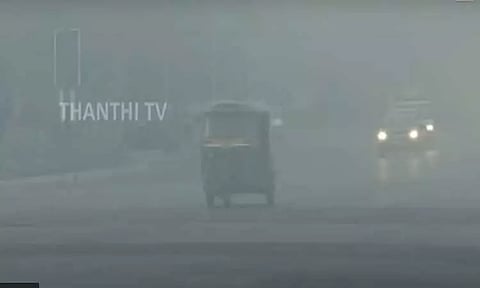 டெல்லியில் மிகவும் மோசமான நிலையில் காற்றின் தரக்குறியீடு