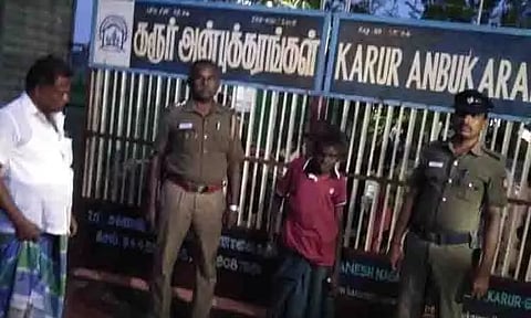 ஆதரவின்றி சுற்றித்திரிந்த 19 பேர் காப்பகங்களில் ஒப்படைப்பு