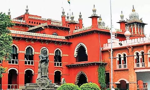 மின் இணைப்பு எண்ணுடன் ஆதாரை இணைக்க வேண்டும் என்பதை எதிர்த்து சென்னை ஐகோர்ட்டில் வழக்கு...!