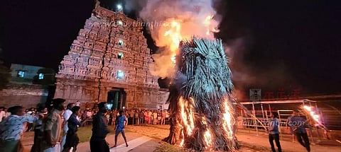 வேதாரண்யம் பகுதி கோவில்களில் மகாதீபவிழா