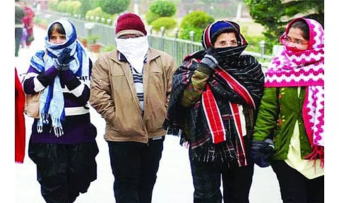 பெங்களூருவில் கடும் குளிரால் மக்கள் அவதி