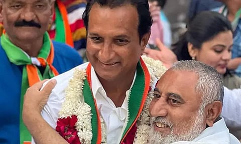 குஜராத் தேர்தல்: 182 எம்.எல்.ஏ.க்களில் ஒரே ஒருவர் மட்டுமே இஸ்லாமிய மதத்தை சேர்ந்தவர்...!