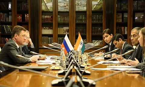 ஜி-7 நாடுகளின் எண்ணெய் விலை உச்சவரம்பு முடிவுக்கு இந்தியா ஆதரவில்லை; ரஷியா வரவேற்பு