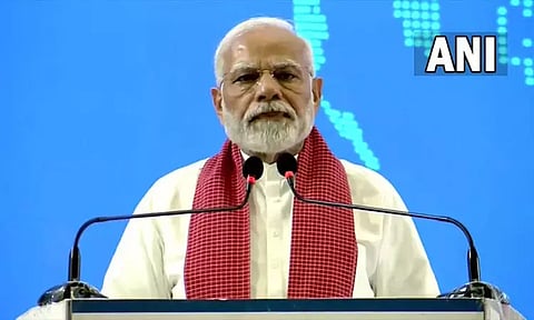 யோகா, ஆயுர்வேதம் உலகிற்கு புதிய நம்பிக்கை - பிரதமர் மோடி பேச்சு