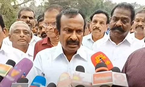 "கீழ்பவானி வாய்க்கால் கரைகளில் ஏற்பட்ட உடைப்பு 10 நாட்களில் சீரமைக்கப்படும்" - அமைச்சர் முத்துசாமி