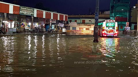 கிருஷ்ணகிரியில் பலத்த மழை