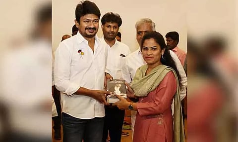 "அன்பினால் மக்கள் மனங்களை ஆளும் அன்பு அண்ணனுக்கு வாழ்த்துக்கள்" - சென்னை மேயர் பிரியா