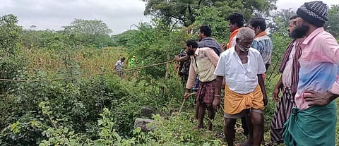 கிணற்றுக்குள் அழுகிய நிலையில் வாலிபர் உடல் மீட்பு