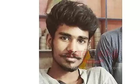 திருமங்கலம் அருகே ஆன்லைன் சூதாட்டத்தில் பணத்தை இழந்ததால் என்ஜினீயரிங் மாணவர் தற்கொலை- கல்லூரி விடுதியில் பரிதாபம்