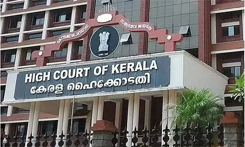 மனநலம் குன்றிய சிறுமியின் 6 மாத கருவை கலைக்க கேரள ஐகோர்ட் அனுமதி