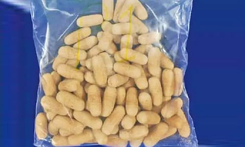 சென்னை விமான நிலையத்தில் ரூ.6¼ கோடி போதை மாத்திரைகள் பறிமுதல் - வெளிநாட்டு பெண் கைது