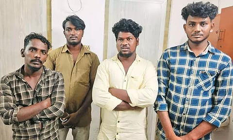 கோயம்பேடு பஸ்நிலையத்தில் நள்ளிரவில் பரபரப்பு: டிரைவர், கண்டக்டரிடம் ரகளை செய்த போதை கும்பல்