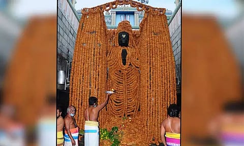 அனுமன் ஜெயந்தி: நாமக்கல் ஆஞ்சநேயருக்கு 1,00,008 வடை மாலை தயாரிக்கும் பணி தொடக்கம்