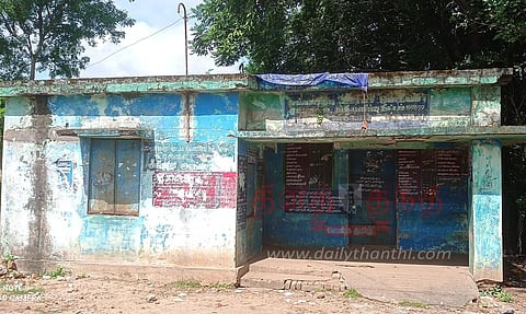 சேதமடைந்த ரேஷன் கடை கட்டிடம் சீரமைக்கப்படுமா?