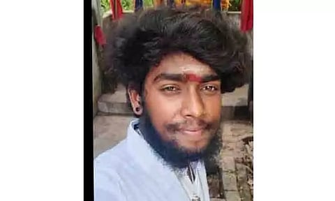 கோவிலில் மின்சாரம் பாய்ந்து பூசாரி பலி