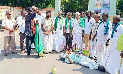 விவசாயிகள் நூதன போராட்டம்