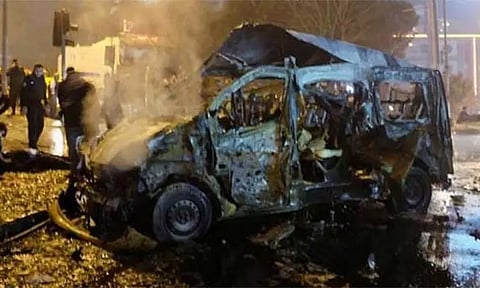 ஈராக்கில் போலீஸ் வாகனம் மீது பயங்கரவாதிகள் தாக்குதல்: 9 பேர் பலி