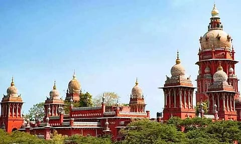 மின் இணைப்புடன் ஆதார் எண் இணைப்பதை எதிர்த்து தொடரப்பட்ட வழக்கில் இன்று தீர்ப்பு