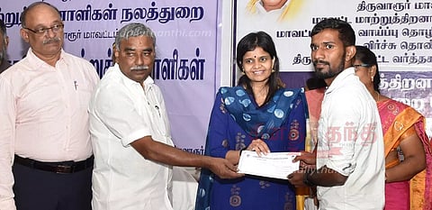 31,824 மாற்றுத்திறனாளிகளுக்கு தேசிய அடையாள அட்டை- கலெக்டர்