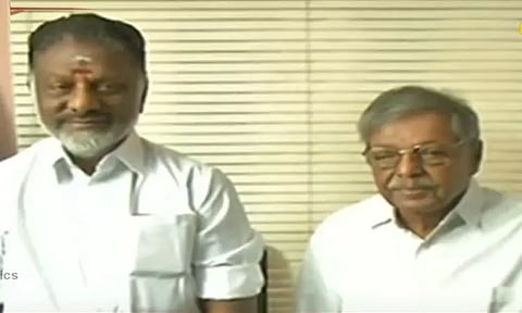 பண்ருட்டி ராமச்சந்திரன் இல்லத்தில் ஒ.பன்னீர் செல்வம் திடீர் ஆலோசனை..!!