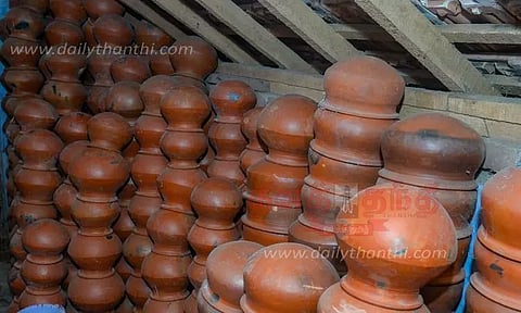 மண்பானை, அடுப்பு தயாரிக்கும் பணி தீவிரம்