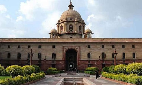 தவறான தகவல்களை வெளியிட்ட 3 யூ-டியூப் சேனல்கள் முடக்கம் - மத்திய அரசு நடவடிக்கை