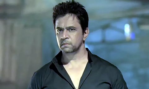 வில்லனாக நடிக்க அர்ஜுனுக்கு ரூ.4 கோடி