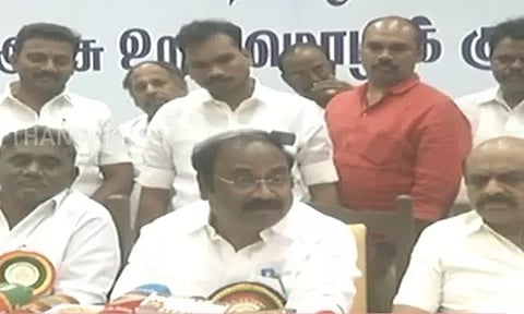 மேட்டூர் அணையிலிருந்து நீர் திறப்பால் மண் அரிப்பு அதிகரிப்பு - புதிய கான்கிரீட் தளம் அமைக்க முடிவு