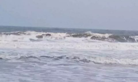 கடலூரில், கடல் சீற்றம்