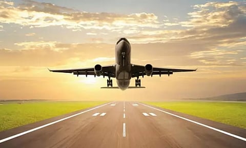 கிறிஸ்துமஸ், புத்தாண்டு விடுமுறை எதிரொலி: விமான கட்டணம் பல மடங்கு உயர்வு - தூத்துக்குடி-ரூ.14,500; மதுரை-ரூ.14 ஆயிரம்