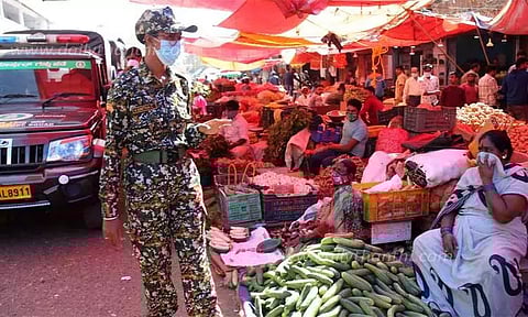 புதிய வகை கொரோனா பரவலுக்கு மத்தியில் அரசின் கட்டுப்பாடுகளை அலட்சியப்படுத்தும் மக்கள்