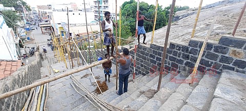 நாமக்கல் அரங்கநாதர் கோவிலில் பந்தல் அமைக்கும் பணி தொடங்கியது