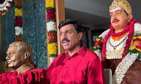 பலம் வாய்ந்த ஜனார்த்தன ரெட்டி புதிய கட்சி தொடங்கினார்; கர்நாடக அரசியலில் பா.ஜ.கவுக்கு கடும் பின்னடைவு