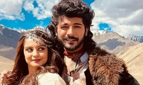 தற்கொலை செய்துகொண்ட நடிகை துனிஷாவின் காதலனுக்கு பல பெண்களுடன் தொடர்பு