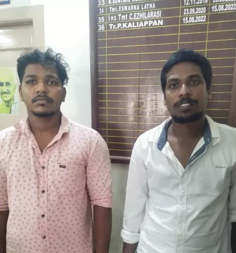 களியக்காவிளையில்ஆசிரியையிடம் நகை பறித்த 2 பேர் கைது