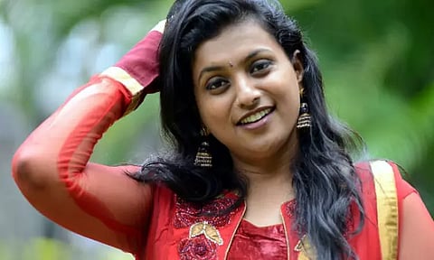 வலைத்தளத்தில் அவதூறு : நடிகை ரோஜா வருத்தம்