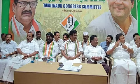 ஒப்பந்த ஆசிரியர்களுக்கும் பொங்கல் போனஸ் வழங்க வேண்டும் - கே.எஸ்.அழகிரி